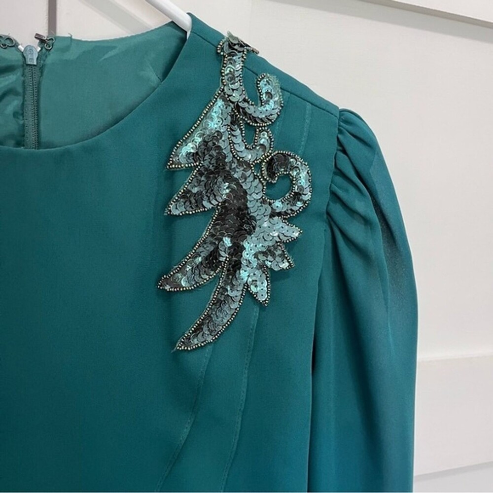 Patra Petites 80s vintage formal cocktail dress hunter green beaded shoulder pad